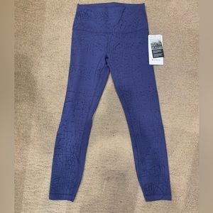 NWT! Lululemon Wunder Train HR 25 inch Tight in Night Sea with Black Thread